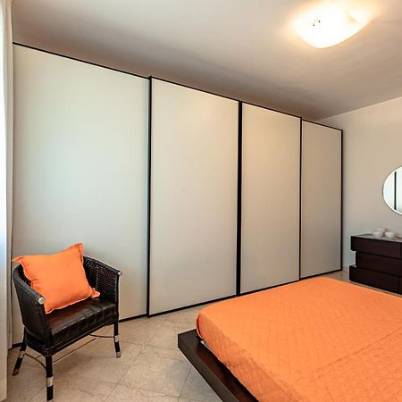 La Dimora Della Lullu, Luxury Apartment Пиетра Лигуре Екстериор снимка
