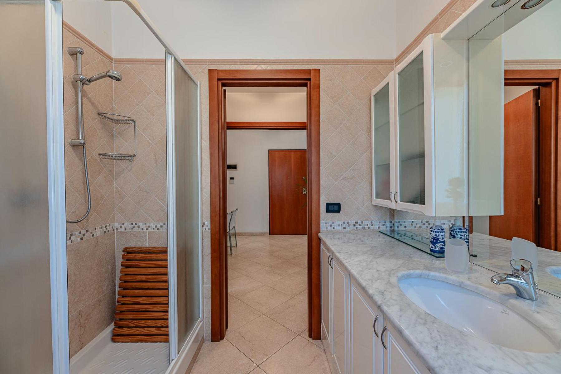 La Dimora Della Lullu, Luxury Apartment Пиетра Лигуре Екстериор снимка
