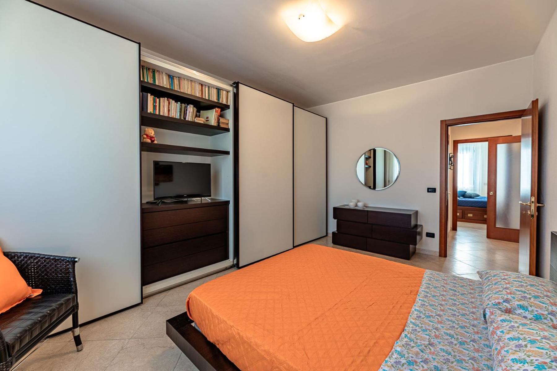 La Dimora Della Lullu, Luxury Apartment Пиетра Лигуре Екстериор снимка