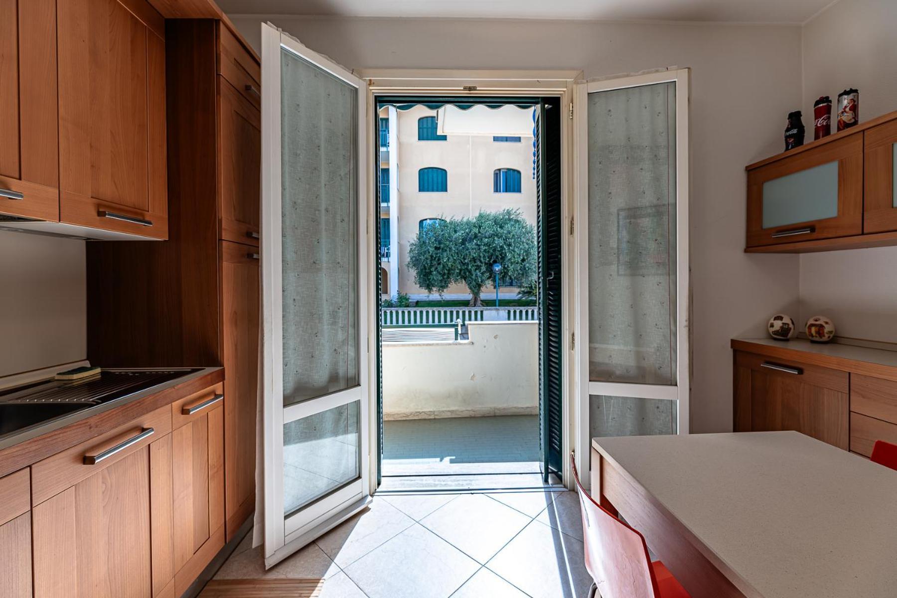 La Dimora Della Lullu, Luxury Apartment Пиетра Лигуре Екстериор снимка